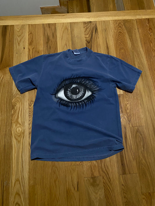 Eye ball tee