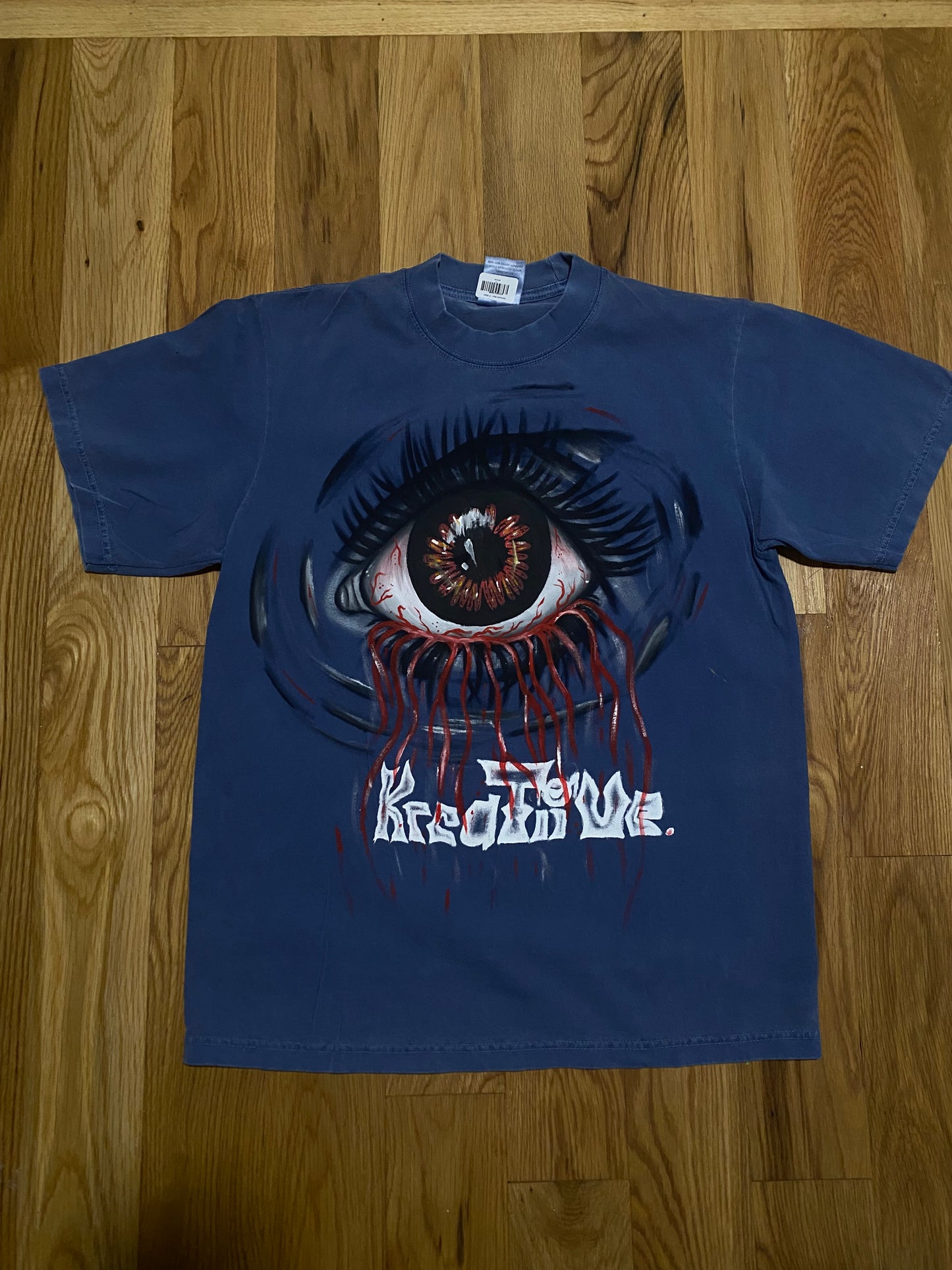 Red eye tee