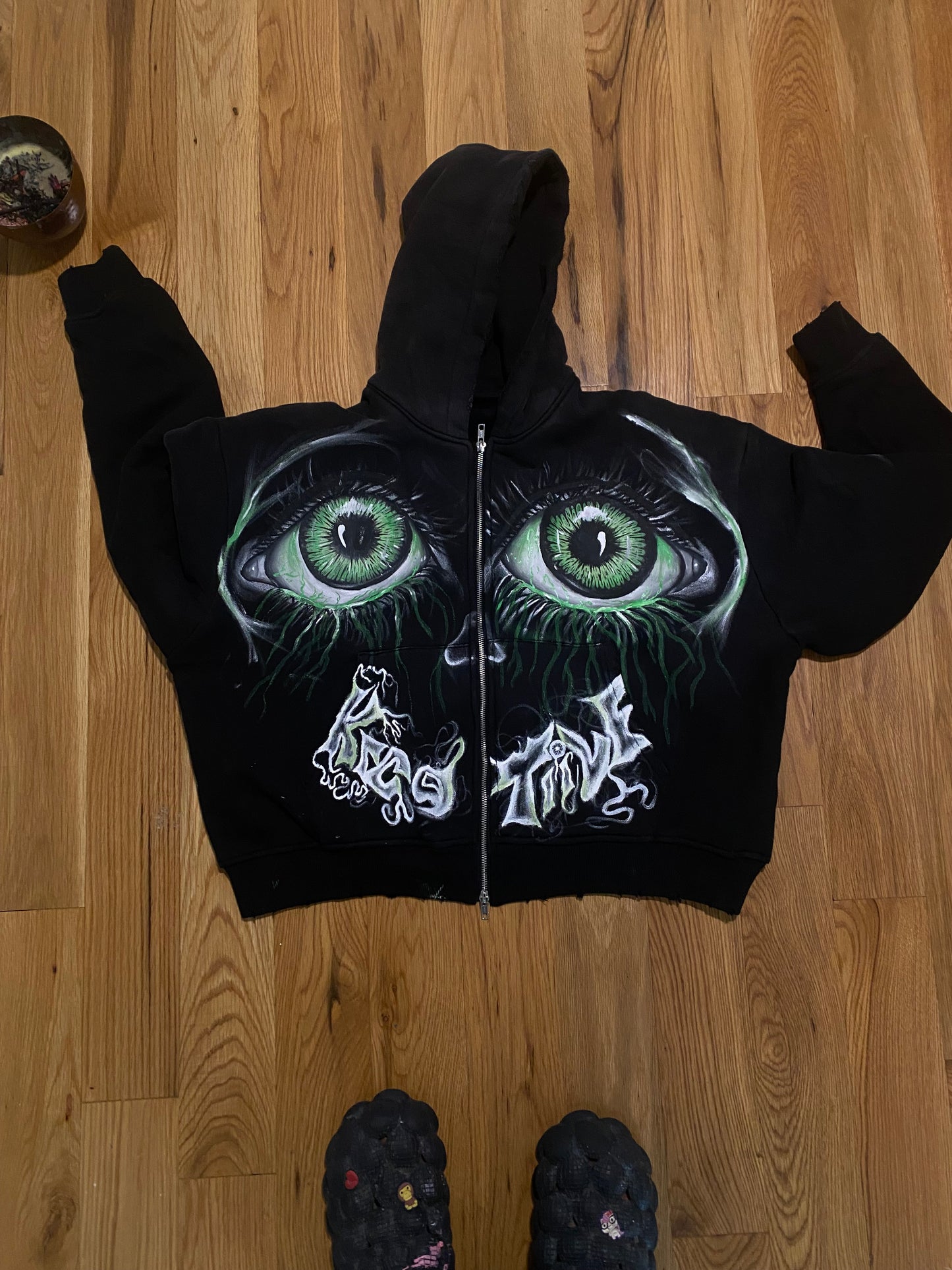 Her face green eye hoodie